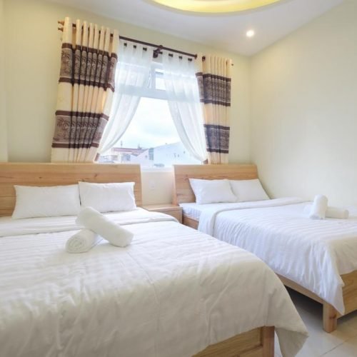 Superior 4 Bed Family Room Ensuite